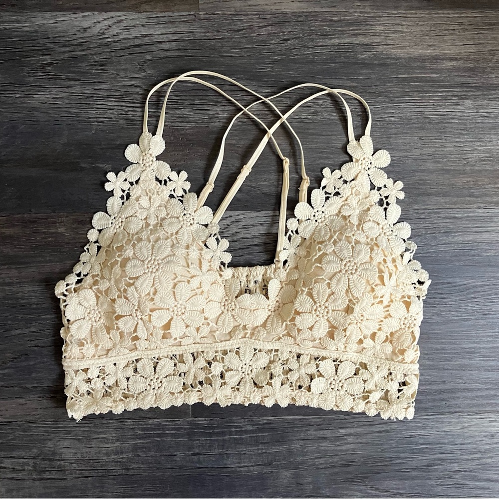 Lace crop top in size large.